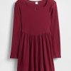 Abito con scollo quadrato per bambini Abito con scollo quadrato per bambini