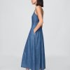 Abito lungo in denim con cuciture Abito lungo in denim con cuciture