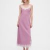 Abito lungo sottoveste con pizzo
