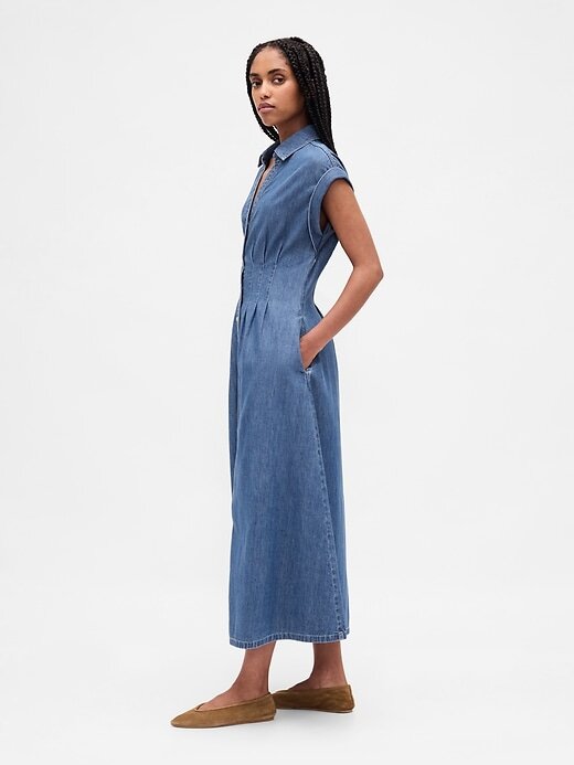 Abito midi in denim con risvolto Abito midi in denim con risvolto
