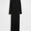 Abito midi in maglia elasticizzata CashSoft con spalle scoperte Abito midi in maglia elasticizzata CashSoft con spalle scoperte