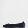Ballerine in pelle scamosciata vegana