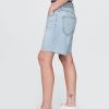Bermuda in denim larghi anni ’90 a vita media da 8″ Bermuda in denim larghi anni ’90 a vita media da 8″