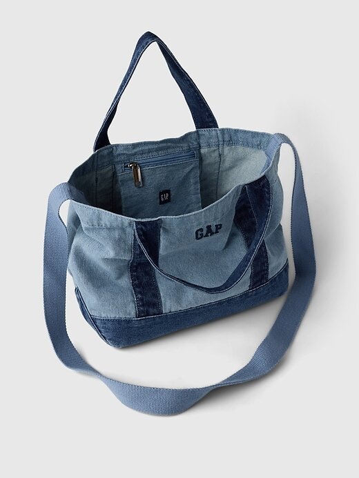 Borsa tote mini con cinturino in denim e logo Gap Borsa tote mini con cinturino in denim e logo Gap