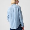 Camicia classica in denim di cotone biologico Camicia classica in denim di cotone biologico