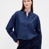 Camicia corta in denim ultra morbido con orlo dritto Camicia corta in denim ultra morbido con orlo dritto