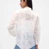 Camicia floreale in voile trasparente Camicia floreale in voile trasparente