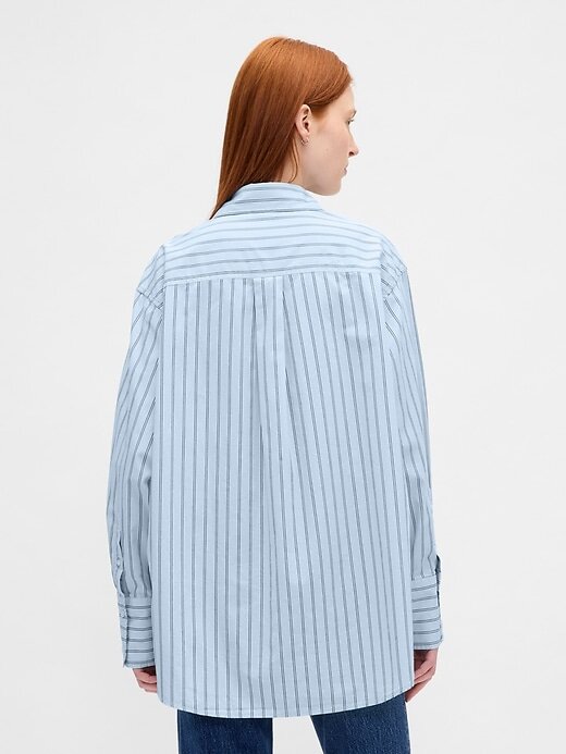 Camicia grande in popeline di cotone biologico Camicia grande in popeline di cotone biologico