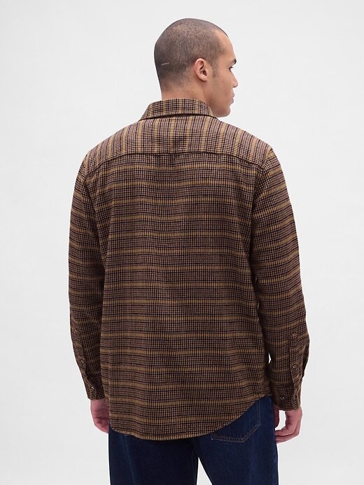 Camicia in flanella rilassata in cotone biologico Camicia in flanella rilassata in cotone biologico