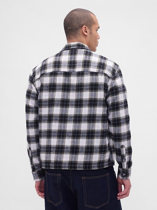 Camicia in flanella rilassata in cotone biologico Camicia in flanella rilassata in cotone biologico
