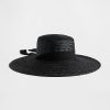 Cappello di paglia a tesa larga