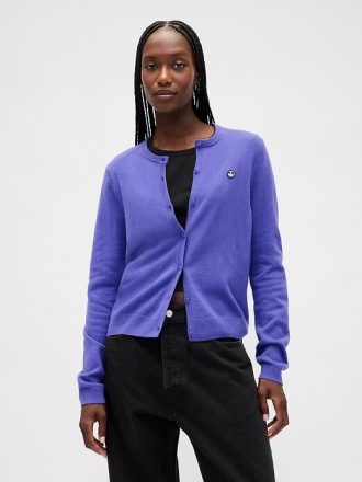 Cardigan CashSoft Skull di Gap × Disney Tim Burton’s The Nightmare Before Christmas