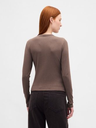 Cardigan moderno con scollo rotondo