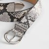 Cintura in pelle con stampa serpente