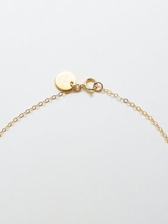 Collana con mezzaluna in oro
