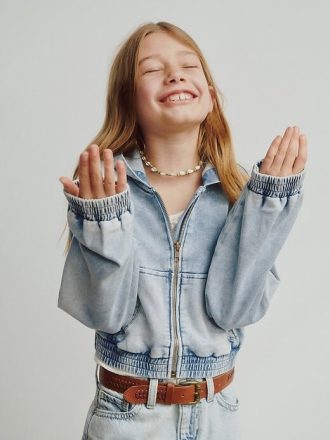 Felpa con cappuccio e zip in denim lavorato a maglia per bambini