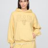 Felpa con cappuccio oversize con logo Disney per adulti Gap × Felpa con cappuccio oversize con logo Disney per adulti Gap ×