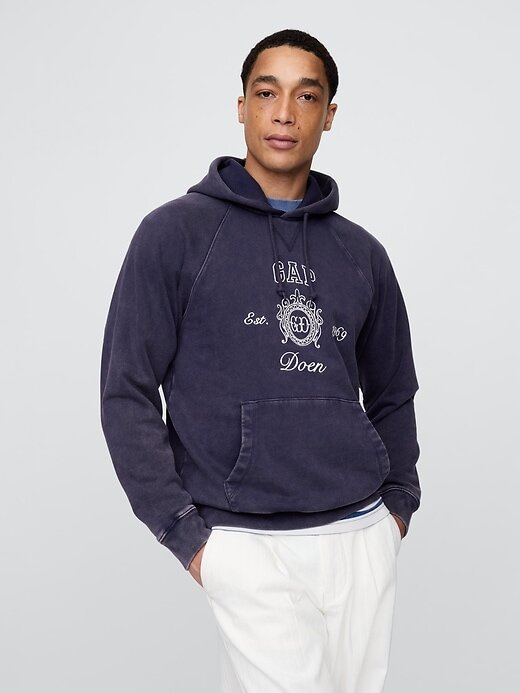 Felpa con cappuccio raglan con logo Gap × DÔEN per adulti Felpa con cappuccio raglan con logo Gap × DÔEN per adulti