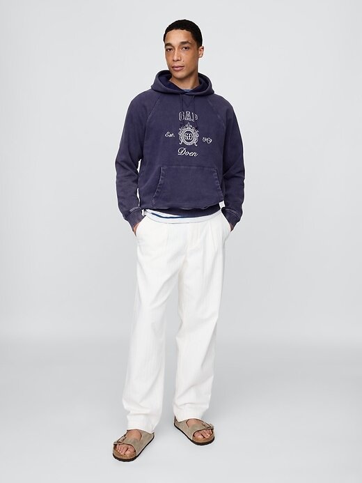 Felpa con cappuccio raglan con logo Gap × DÔEN per adulti Felpa con cappuccio raglan con logo Gap × DÔEN per adulti