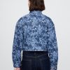 Giacca corta in denim con stampa floreale