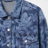 Giacca corta in denim con stampa floreale
