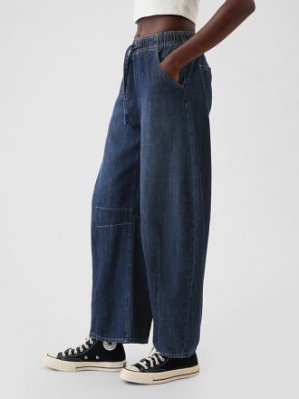 Jeans a ferro di cavallo facili a vita media