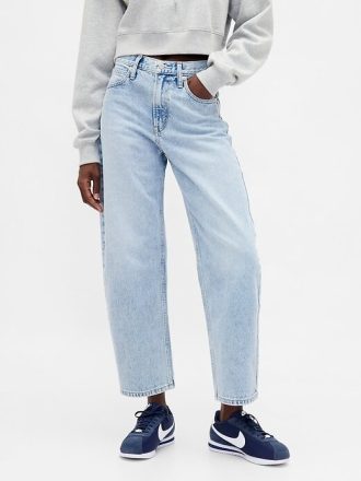 Jeans a vita alta con taglio a botte