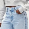 Jeans a vita alta con taglio a botte