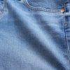 Jeans a zampa a vita bassa