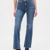 Jeans a zampa anni ’70 a vita alta Jeans a zampa anni ’70 a vita alta