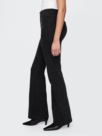 Jeans a zampa anni ’70 a vita alta e curvy