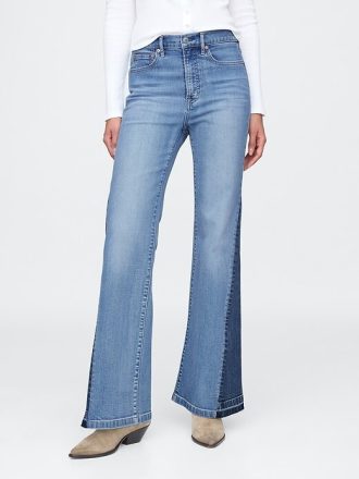 Jeans a zampa anni ’70 con toppe a vita alta