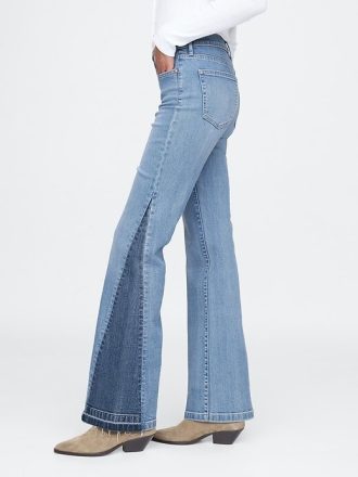 Jeans a zampa anni ’70 con toppe a vita alta
