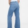 Jeans a zampa rilassati a vita alta Jeans a zampa rilassati a vita alta