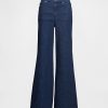 Jeans a zampa rilassati a vita alta Jeans a zampa rilassati a vita alta