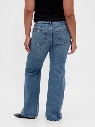 Jeans a zampa rilassati a vita media