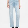 Jeans aderenti e dritti a vita alta anni ’90 Jeans aderenti e dritti a vita alta anni ’90