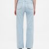 Jeans aderenti e dritti a vita alta anni ’90 Jeans aderenti e dritti a vita alta anni ’90