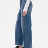 Jeans crop rilassati a vita media Jeans crop rilassati a vita media