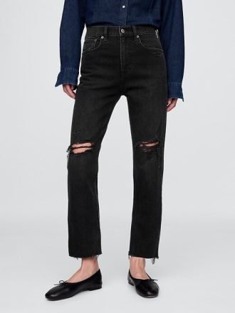 Jeans dritti e a vita alta