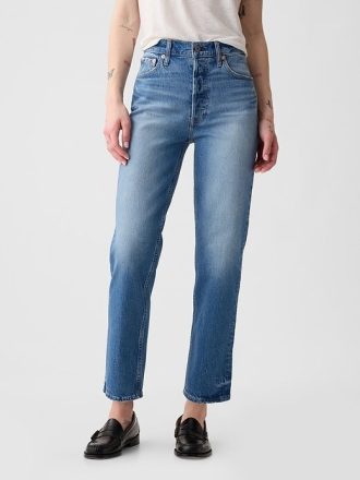 Jeans dritti e a vita alta