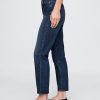 Jeans dritti e a vita alta