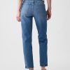Jeans dritti e a vita alta Jeans dritti e a vita alta