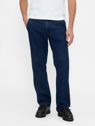 Jeans dritti e rilassati