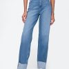 Jeans larghi anni ’90 con risvolto a vita media Jeans larghi anni ’90 con risvolto a vita media