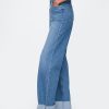Jeans larghi anni ’90 con risvolto a vita media Jeans larghi anni ’90 con risvolto a vita media