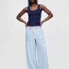 Jeans larghi e comodi a vita media