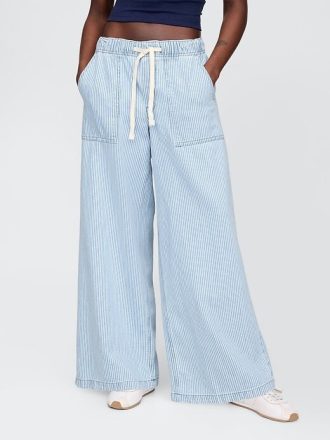 Jeans larghi e comodi a vita media
