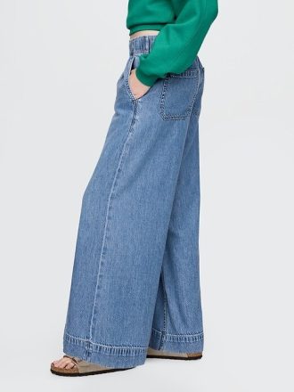 Jeans larghi e facili da indossare, plissettati e ultra morbidi a vita media