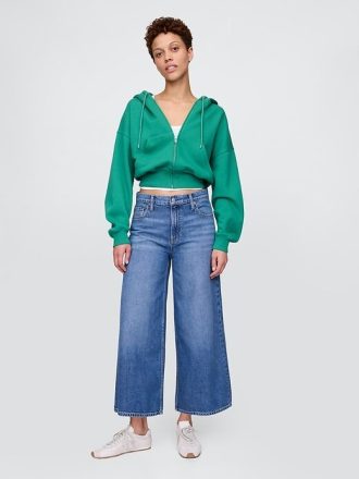Jeans larghi e morbidi a vita media